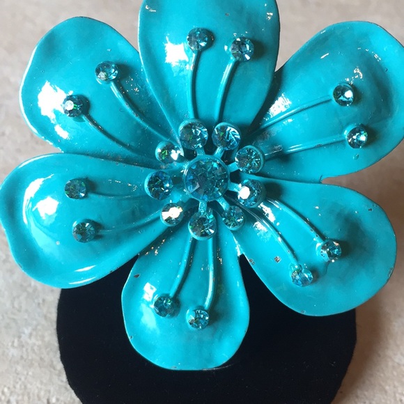 Blue Flower Ring - Picture 3 of 3